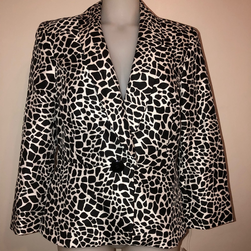 Kasper NWT Animal Print Blazer Size 10 Women’s